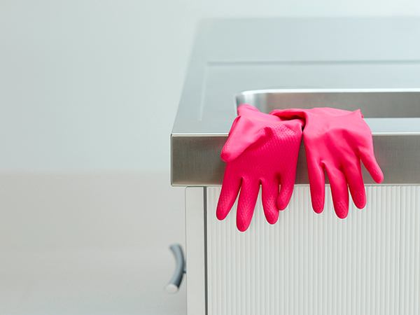 synthetic-in-insulating-gloves